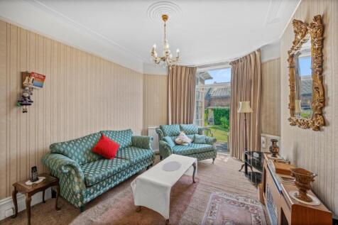 Warlters Road, 
Hillmarton Conservation Area, N7