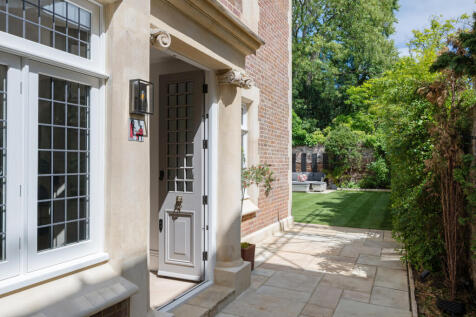 Frognal, Hampstead Village, London