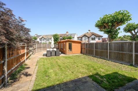 Taunton Avenue, Raynes Park, SW20