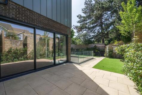 6 Castlebar Hill, London, W5
