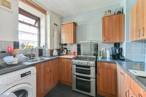 Poynders Gardens, Balham, London, SW4