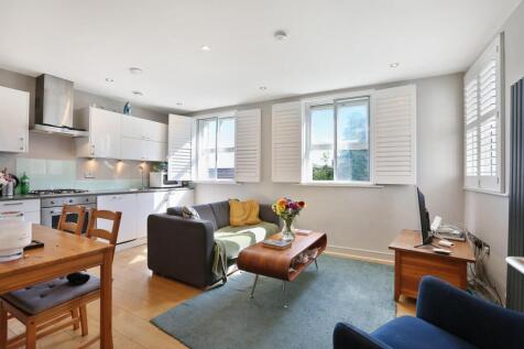 Marianne Close, London, SE5