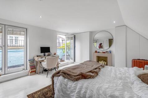 Huntsworth Mews, Marylebone, London, NW1