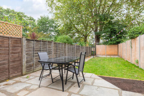 Windermere Road, London, W5