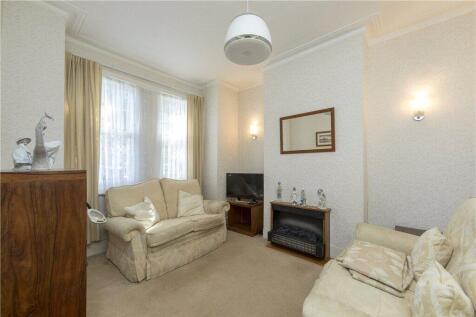 Aston Road, Raynes Park, SW20
