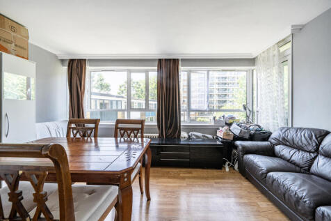 Churchill Gardens, SW1, Pimlico, London, SW1V