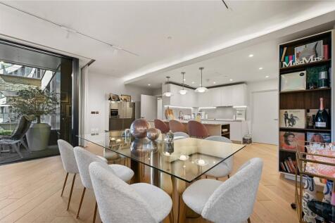 Wood Crescent, London, W12