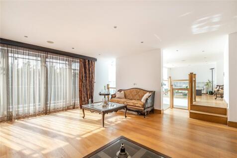 Cottenham Park Road, Wimbledon, London, SW20
