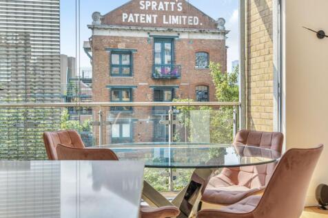 Seven Sea Gardens, Aegean Court, E3