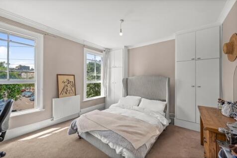 Eburne Road, 
Holloway, N7