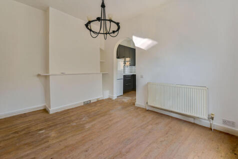 Danehurst Street, Munster Village, London, SW6