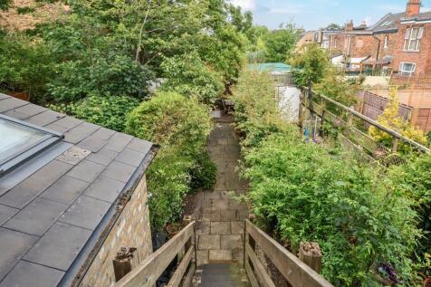 Newton Avenue, Acton, London, W3