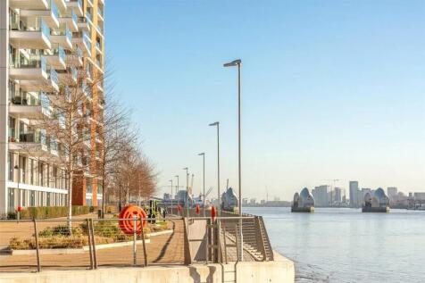 4 Clipper Street, London, E16