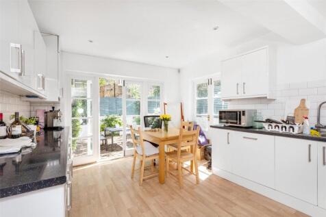 Bowerdean Street, 
Parsons Green, SW6