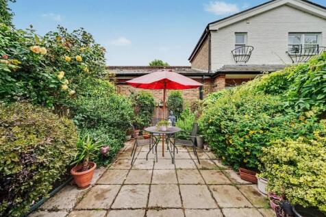 Dynevor Road, London, N16