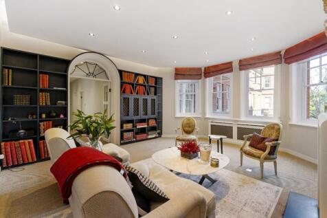 Cheyne Court, Chelsea, London