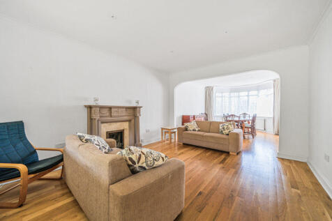 The Ridings, Ealing, W5