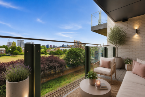 Lamington Heights, Canary Wharf, E14