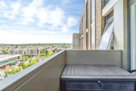Queenshurst Square, KINGSTON UPON THAMES, Surrey, KT2