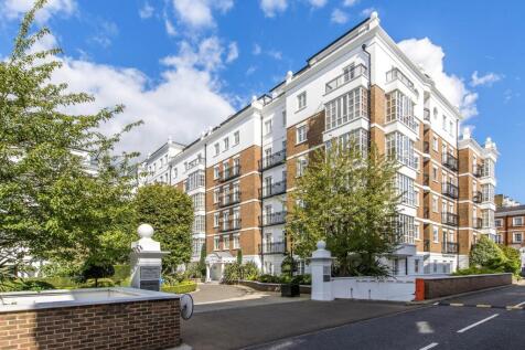 Oak Lodge, Kensington Green