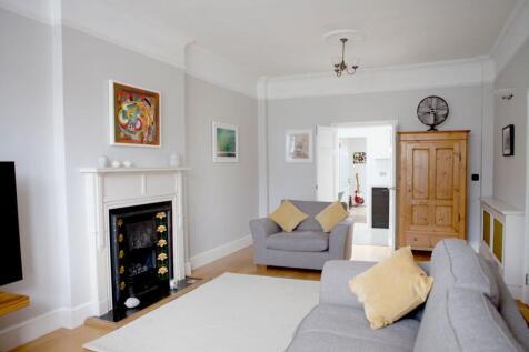 Cambridge Road South, Gunnersbury, Chiswick, W4