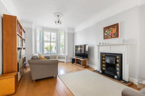 Cambridge Road South, Gunnersbury, Chiswick, W4