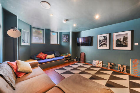 Mount Adon Park, East Dulwich, London, SE22