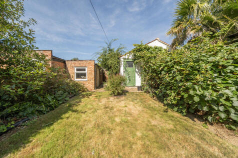 Princes Avenue, Acton, W3