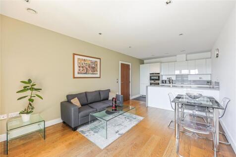 Longfield Avenue, Ealing, W5