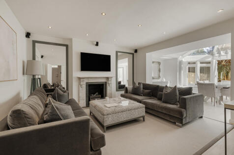 Blomfield Road, Little Venice, London, W9