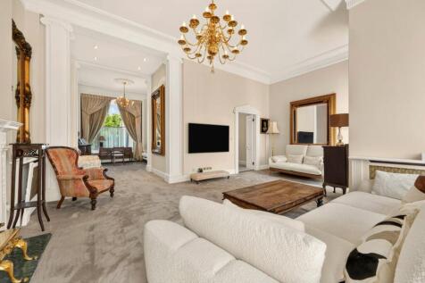 Chester Terrace, 
Regents Park, NW1