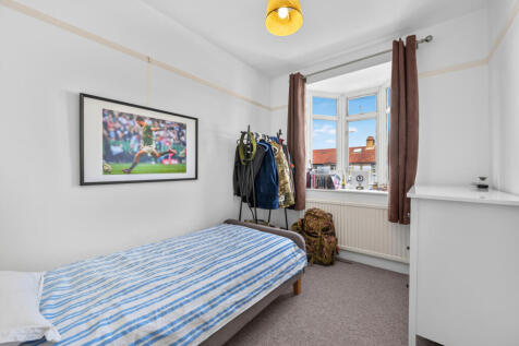 Cannon Hill Lane, Raynes Park, SW20