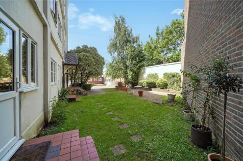 Crewys Road, Childs Hill, NW2