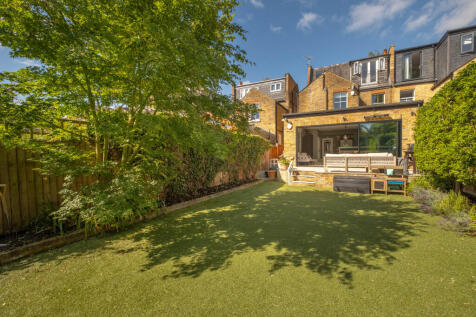 Langham Road, Teddington, TW11