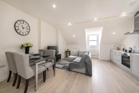 Replingham Road, Southfields, SW18