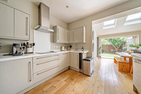 Gore Road, Raynes Park, London, SW20