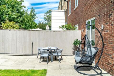 Egerton Drive, Old Isleworth, Isleworth, TW7