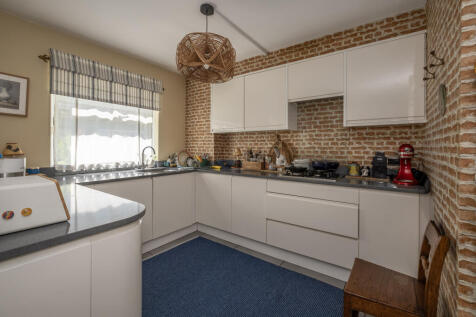 Sheen Road, Richmond, TW10