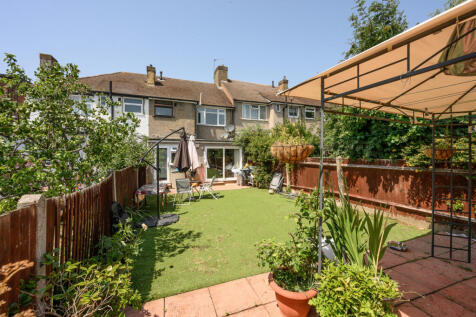 Templecombe Way, Morden, SM4