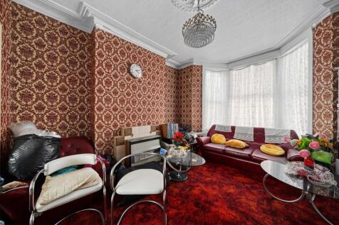 Windus Walk, London, N16