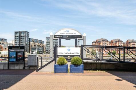 Coral Row, London