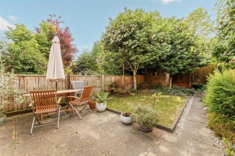 Birkbeck Grove, London