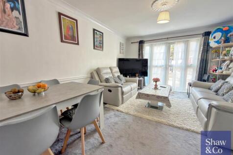 Bracken End, Isleworth
