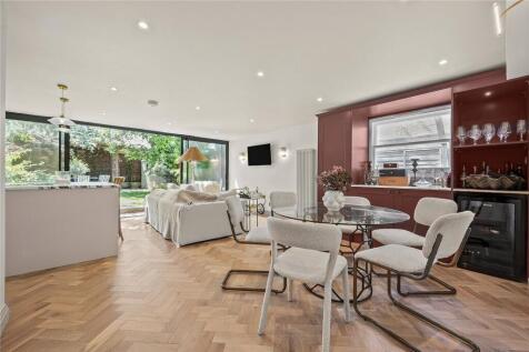 Lordship Lane, East Dulwich, SE22