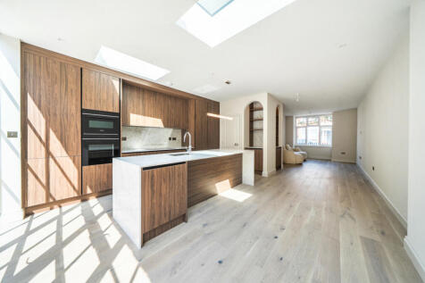 Willow Vale, London