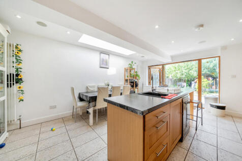 Chesterfield Grove, London
