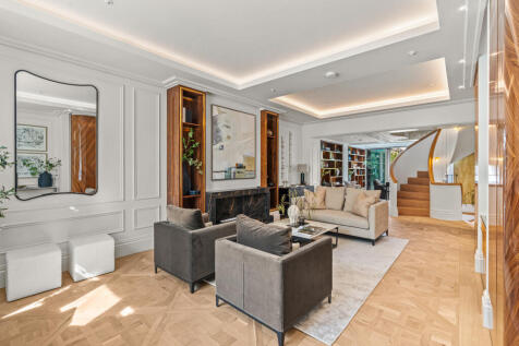 Priory Walk, Kensington, London, SW10