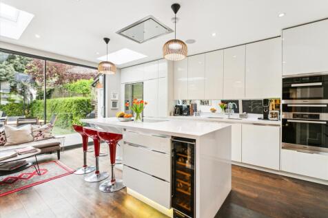 Lavender Gardens, London SW11