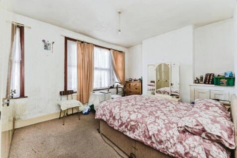 Barking Road, London, E13