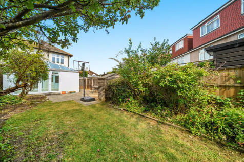Somerset Avenue, Raynes Park, London, SW20